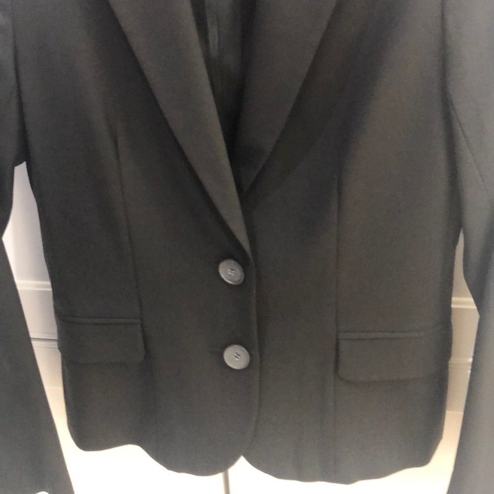 CLUB MONACO - Picture 3 of 7